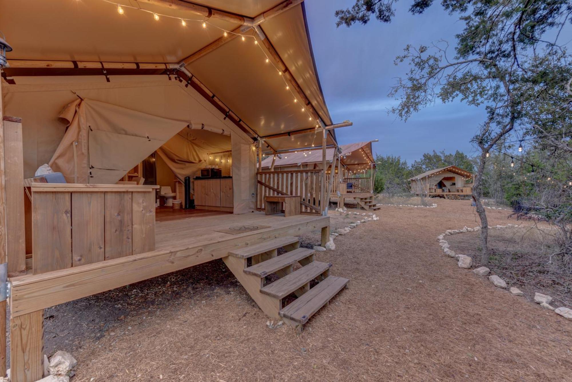 12 Fires Luxury Glamping With Heating #1 Hotel Джонсън Сити Екстериор снимка